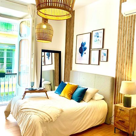 Calderon III Deluxe Central Sinesedesignhomes มาลากา ภายนอก รูปภาพ
