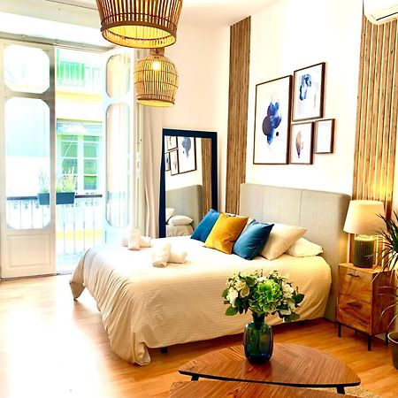Calderon III Deluxe Central Sinesedesignhomes มาลากา ภายนอก รูปภาพ